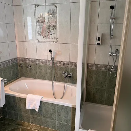 Apartment Apartma Pri Ernisi *